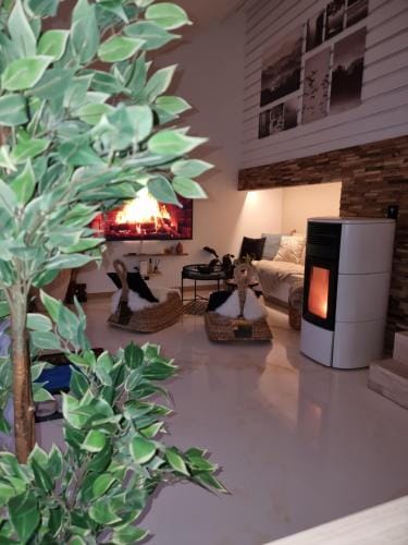 La Love Story Lodge in Wallonia, Belgium