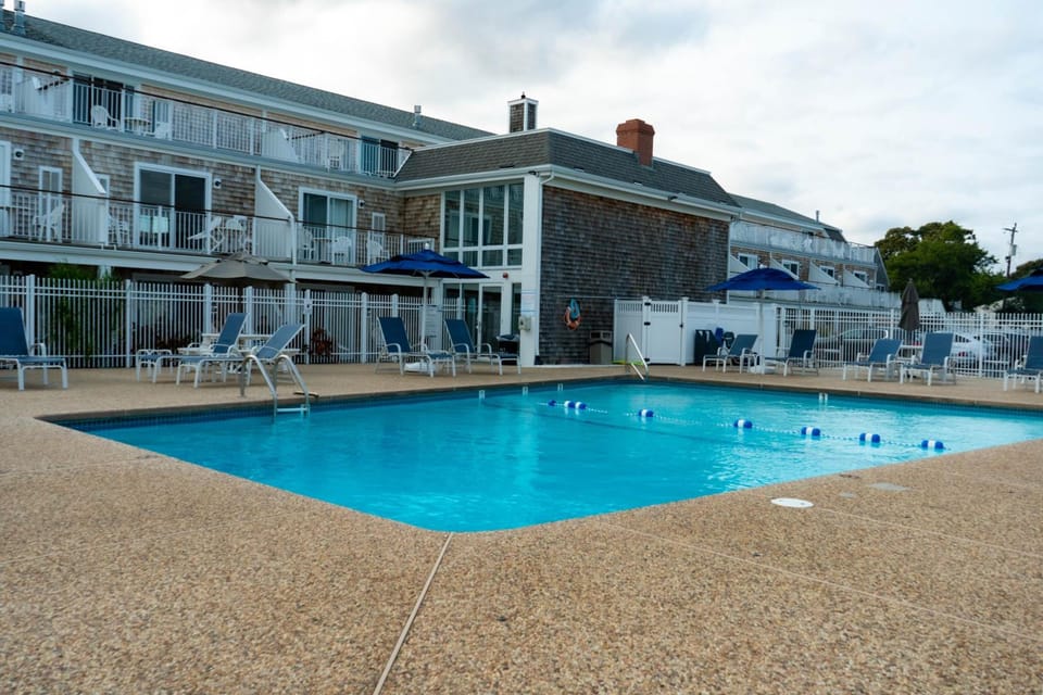 InnSeason Resorts Captain's Quarters Inn in Falmouth