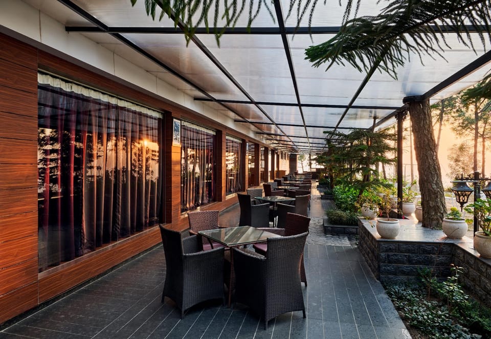Deventure Shimla Hills Hotel in Shimla