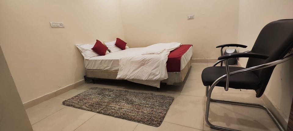 OYO 80834G D N Guest Inn Inn in Noida