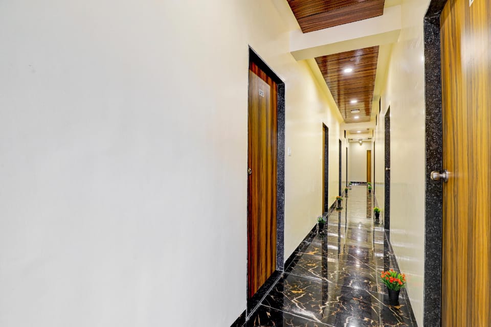 Hotel Royal Plus Hotel in Gujarat