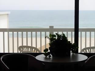 Casablanca Oceanside Inn Hotel in Ocean City