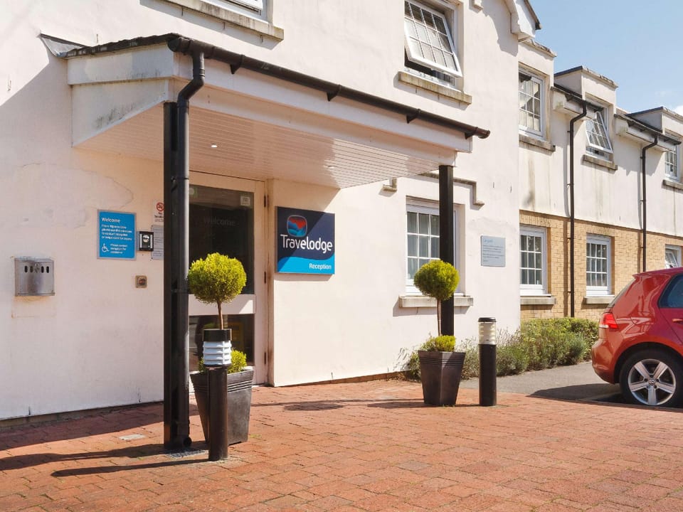 Travelodge Cardiff Airport Hotel in Barry