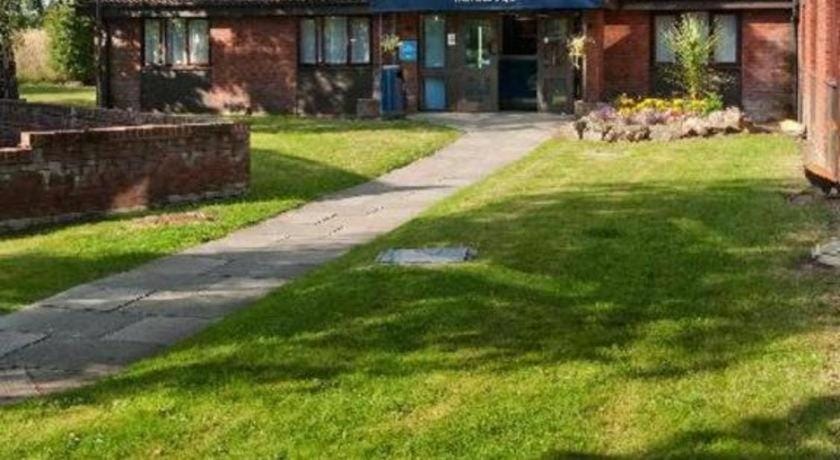 Travelodge Wirral Eastham Hotel in Wirral