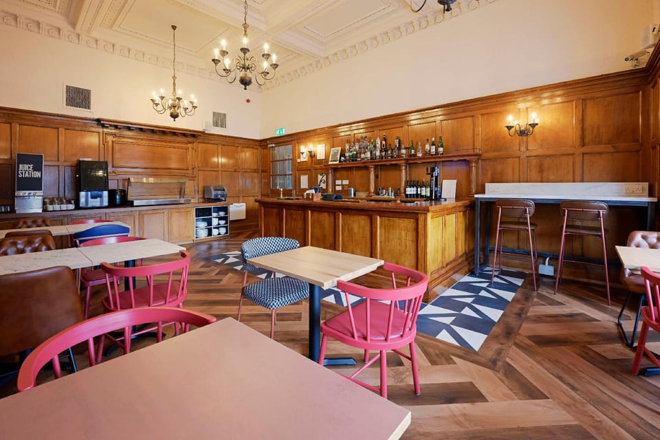 Travelodge Edinburgh Haymarket Hotel in Edinburgh