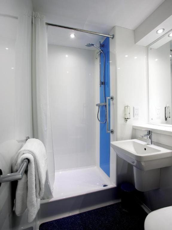 Travelodge Liverpool Central Exchange Street Hotel in Liverpool