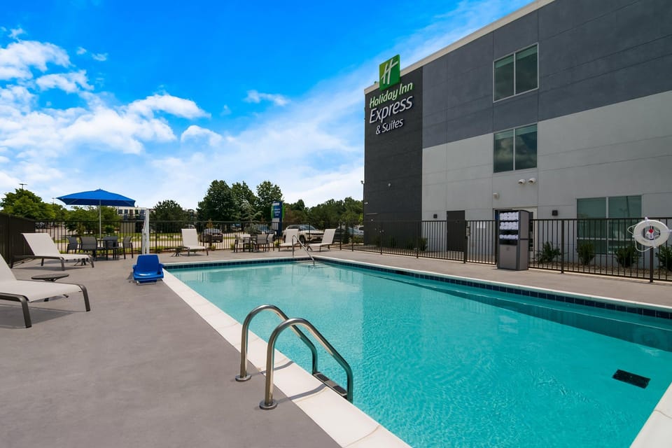 Holiday Inn Express And Suites Springdale Fayetteville Area By IHG Hotel in Springdale