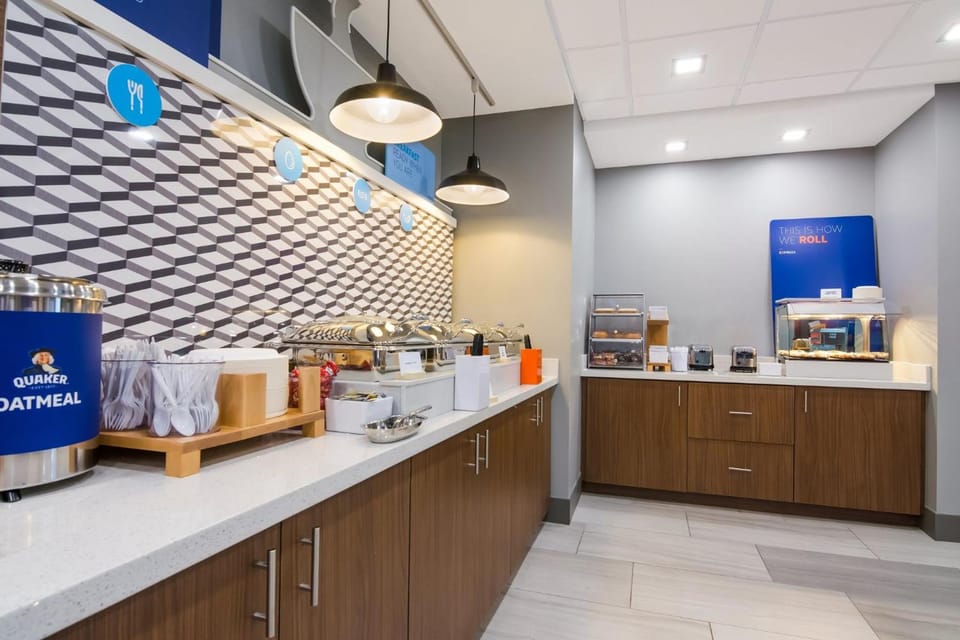 Holiday Inn Express And Suites Springdale Fayetteville Area By IHG Hotel in Springdale