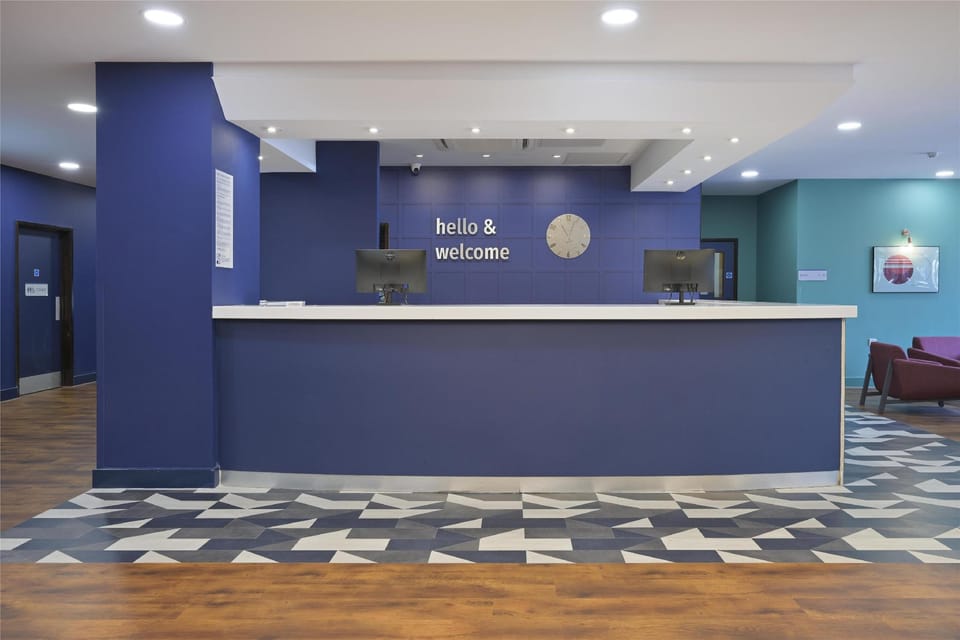 Travelodge Gatwick Airport Central Hotel in Horley