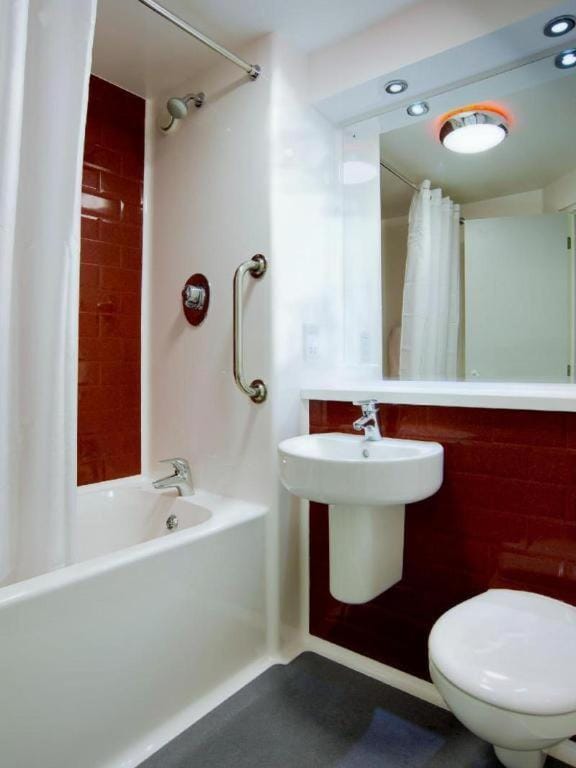 Travelodge Bradford Central Hotel in Bradford