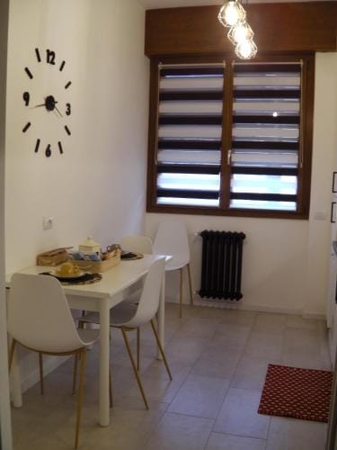 B&b ARCOBALENO - 2 min walk to Bernina Express Hotel in Province of Brescia
