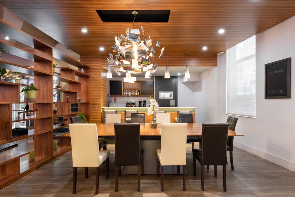 Bar/lounge