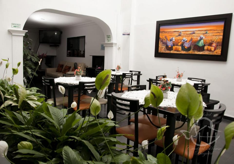 Hotel Central House a 5 min de la Embajada Americana Hotel in Bogota