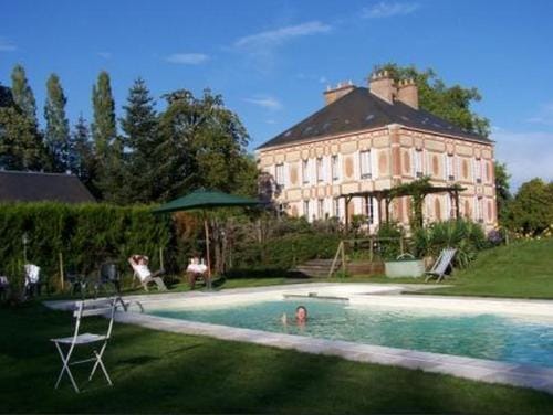 Chateau des Bouffards Hotel in Centre-Val de Loire