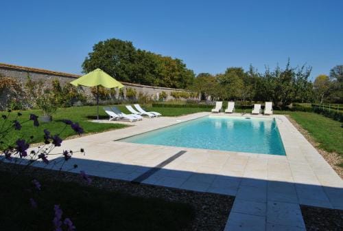 Chateau La Touanne Loire valley Hotel in Centre-Val de Loire