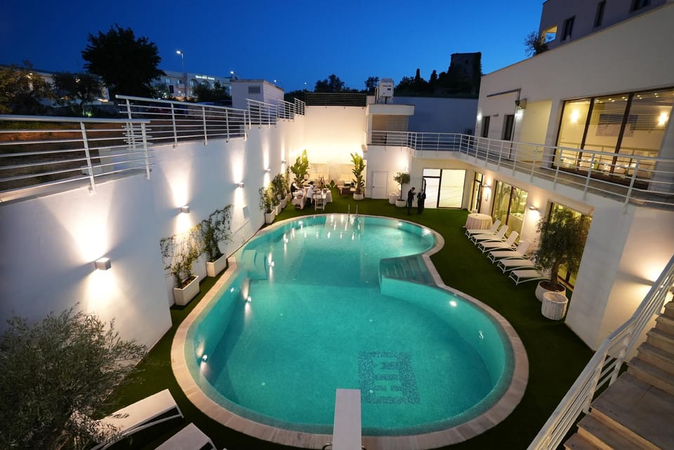Private pool