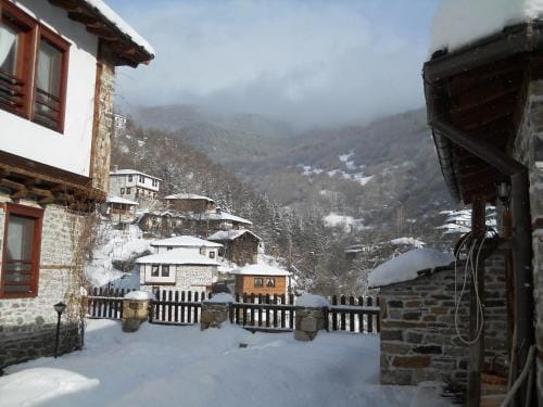Complex Kosovo Houses Hotel in Plovdiv Province