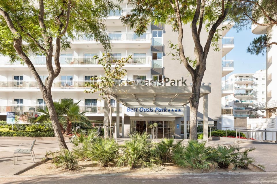 Best Oasis Park Hotel in Salou