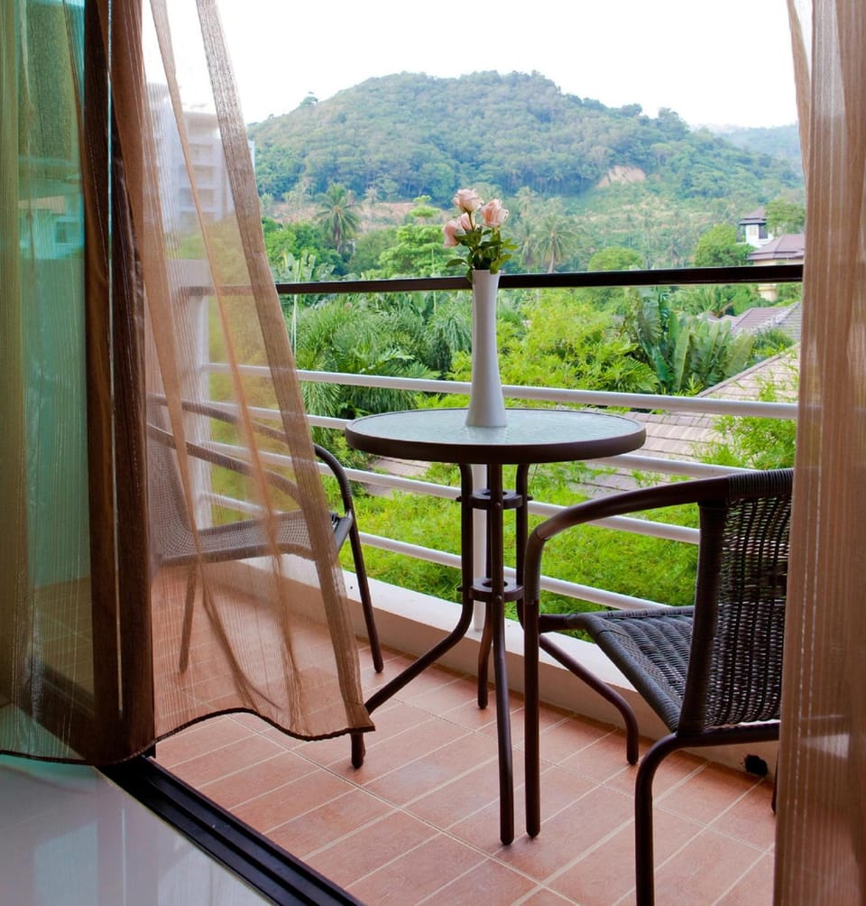 Mellow Space Boutique Rooms Inn in Phuket