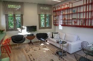 Tripodon Plaka | In the shade of Acropolis by GHH Hotel in Plaka