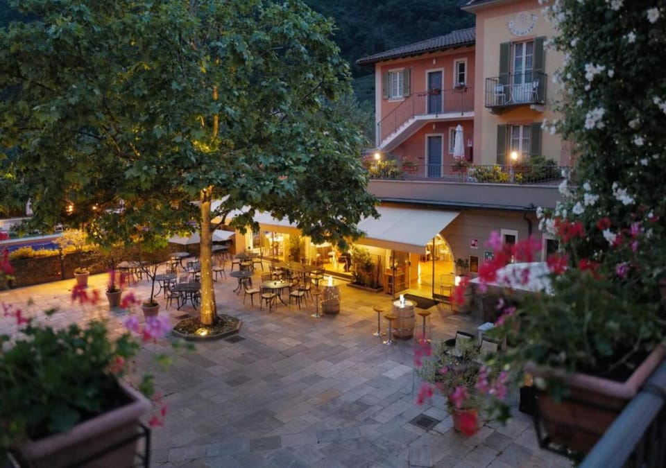 Aquazzurra Resort & Aparthotel Hotel in Cannobio