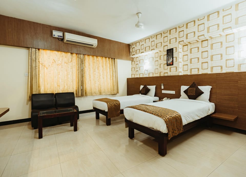 Hotel Shiva Grand Hotel in Coimbatore