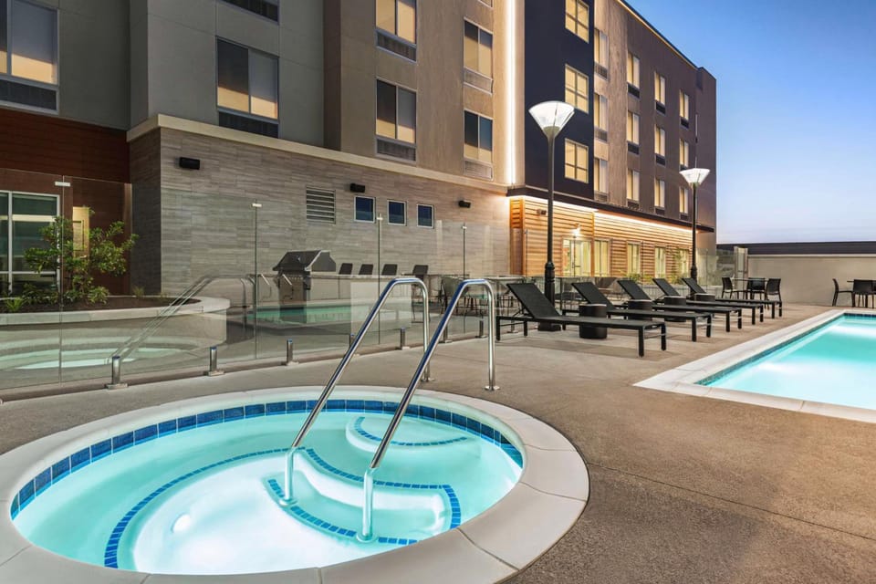 Hampton Inn by Hilton Stockton Hotel in Stockton
