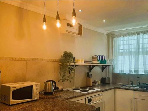 Beachfront Studio Hotel in Sea Point