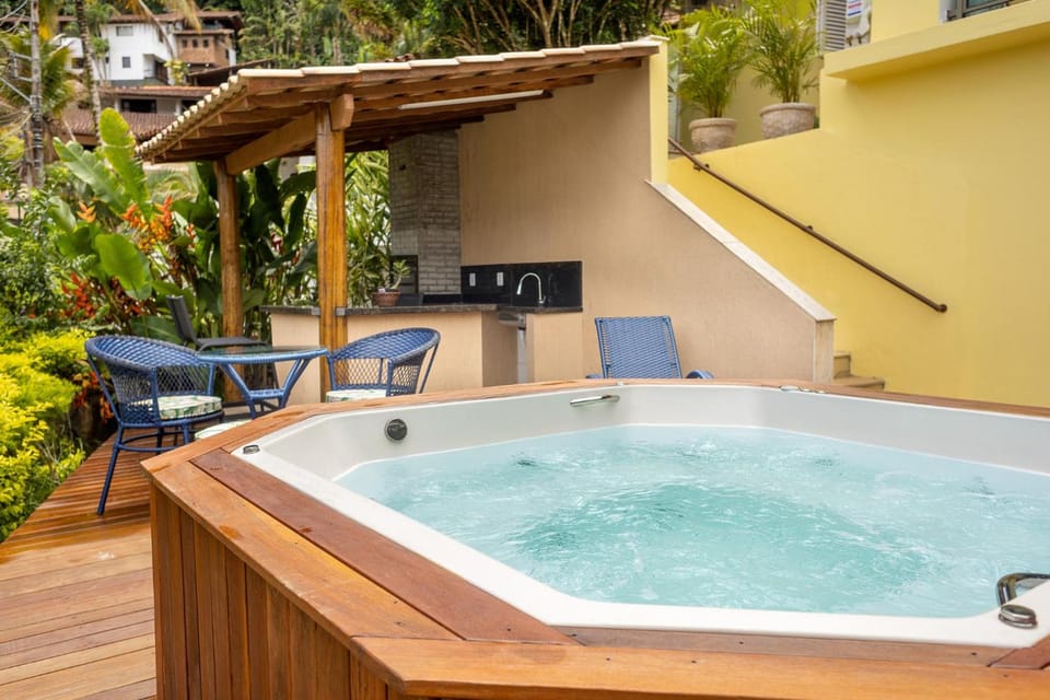 Casa Amarela Hotel in Angra dos Reis