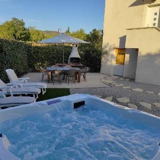 La Remise de Guytou et Spa Hotel in Cavaillon