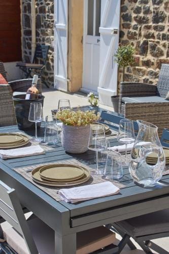 Home Emoi Hotel in Brittany