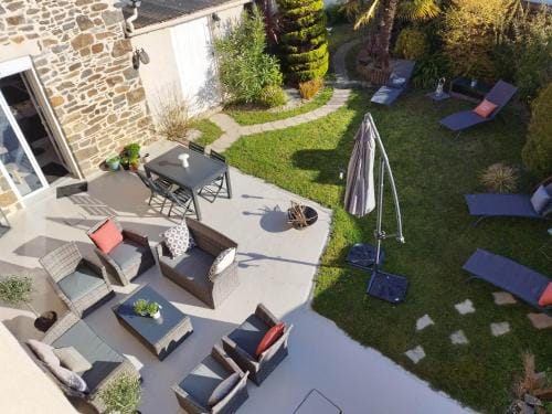 Home Emoi Hotel in Brittany