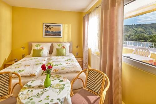 Panorama Hotel & Restaurant Hotel in Cochem-Zell