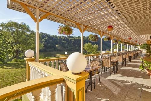 Panorama Hotel & Restaurant Hotel in Cochem-Zell