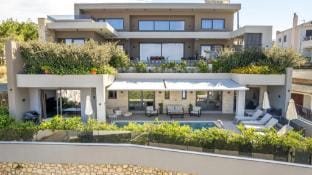 Villa Luna I 100m to Sea & Free* Heated pool Hotel in Crete