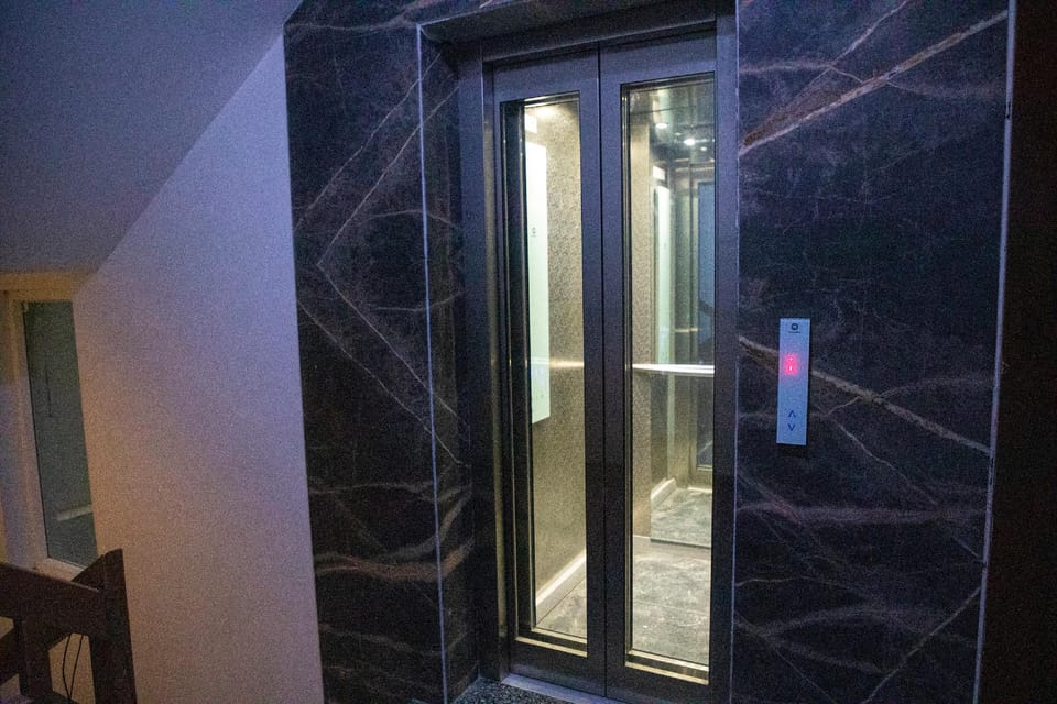 Dev Royale Hotel Hotel in Gurugram