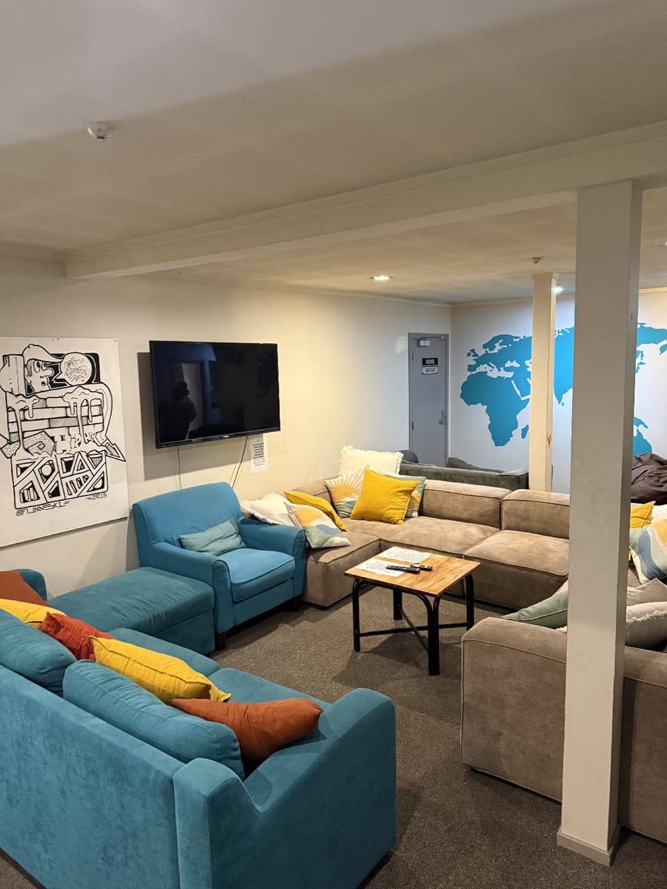 Shared lounge/TV area