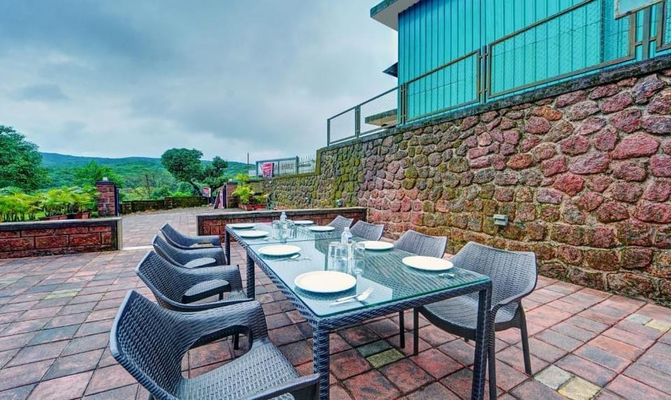 Strawberry Inn Inn in Mahabaleshwar
