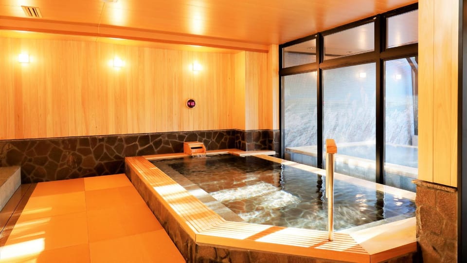 Open air bath