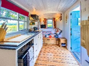 The Hideaway Hut - 1 Bed Shepherds Hut - Hereford Hotel in Malvern Hills District