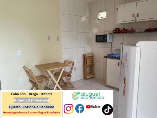 Cabo Frio - Braga - Kitnets - Aluguel Economico Hotel in Cabo Frio