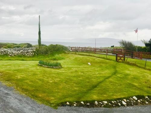 Wild Atlantic Stay Guest House Self-Catering Hotel in County Galway