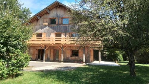 LES DAMES DE LA SAUGIAT Hotel in Jura