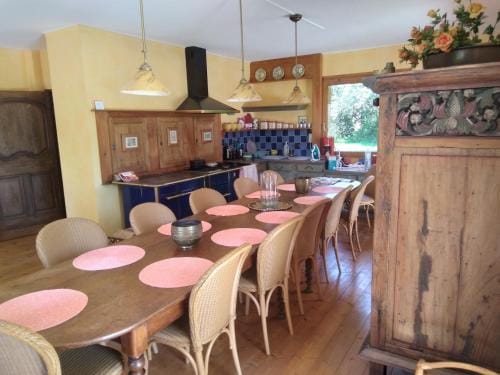 LES DAMES DE LA SAUGIAT Hotel in Jura