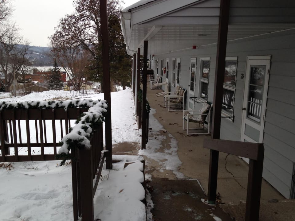 Little Bluff Inn Hotel in Trempealeau