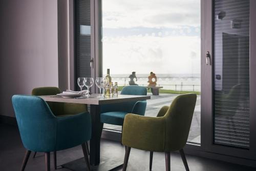 Caban, Pendine Sands Hotel in Wales