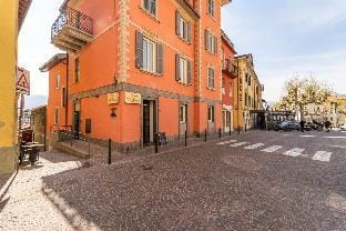 La Porta Rossa by Wonderful Italy Hotel in Varenna
