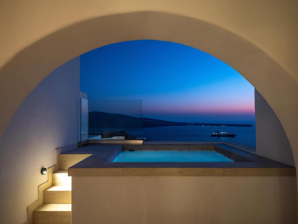 Santo Pure Oia Suites & Villas Hotel in Oia