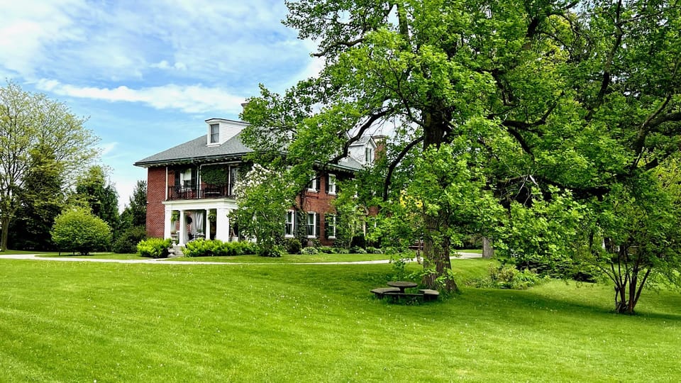 Clonmel Castle Inn in Port Dover