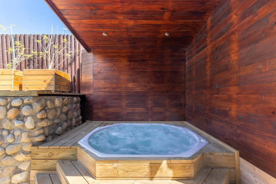 Hot spring bath